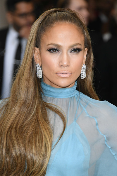 Jennifer Lopez Nude Lipstick